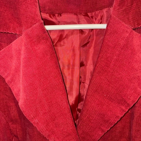 Elegant Red Corduroy Blazer - Picture 5 of 12